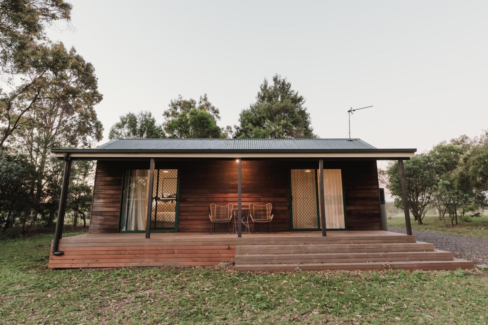 Cabins At Lovedale Wedding Chapel Kültér fotó